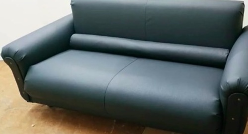 Обивка дивана на дому. Народное Ополчение
